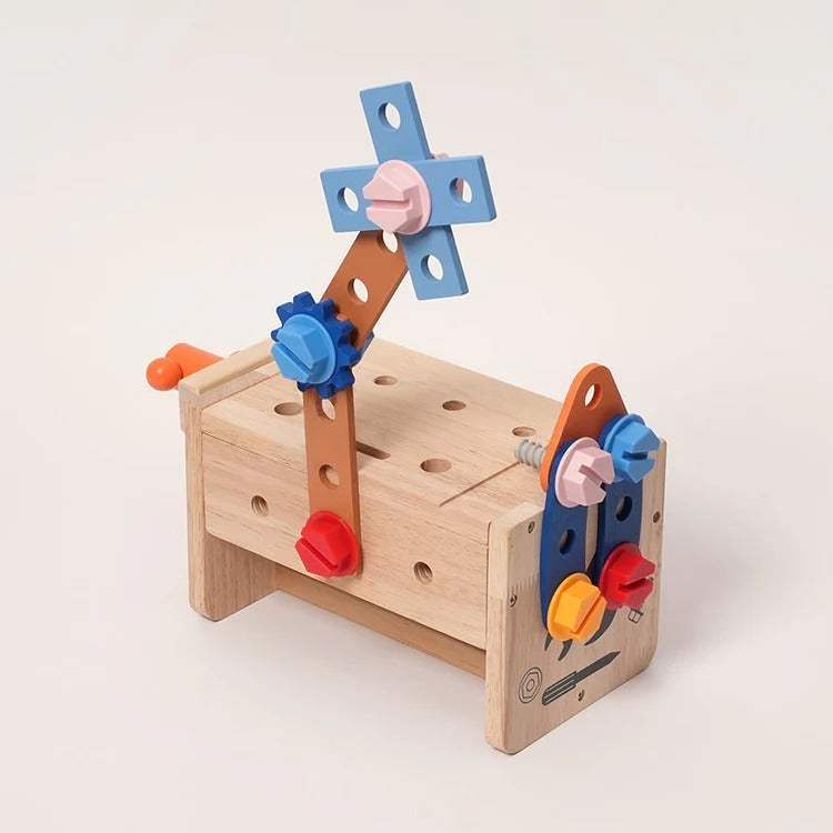 Montessori houten werkplaats Montessori & Speelgoed